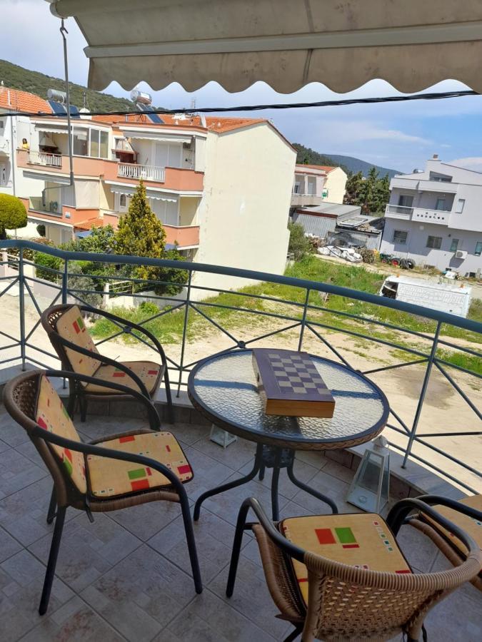 Dominikis Appartment Néa Péramos Exterior foto