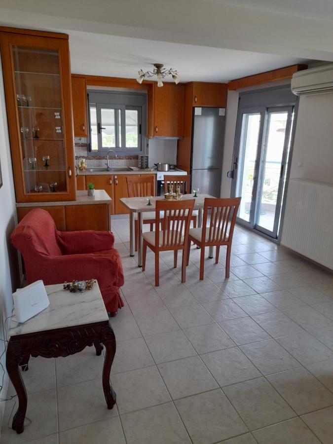 Dominikis Appartment Néa Péramos Exterior foto