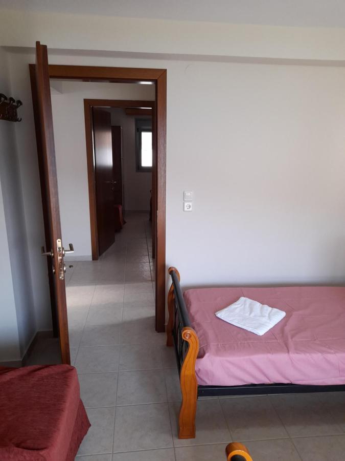 Dominikis Appartment Néa Péramos Exterior foto