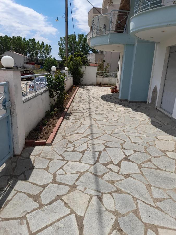 Dominikis Appartment Néa Péramos Exterior foto
